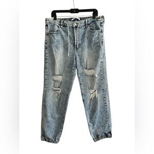 Juniors’ Celebrity Pink Jean Joggers